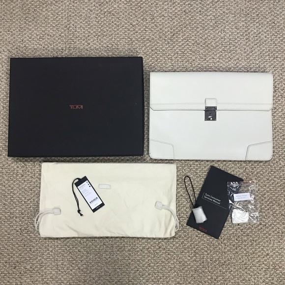 Tumi Other - TUMI Large Ivory Leather Envelope Clutch Pouch